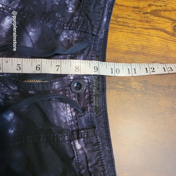 Vtg Calvin Klein Tie Dye Shorts Size 8 Mid Rise Tab Legs Blue Purple Y2K - Picture 10 of 14